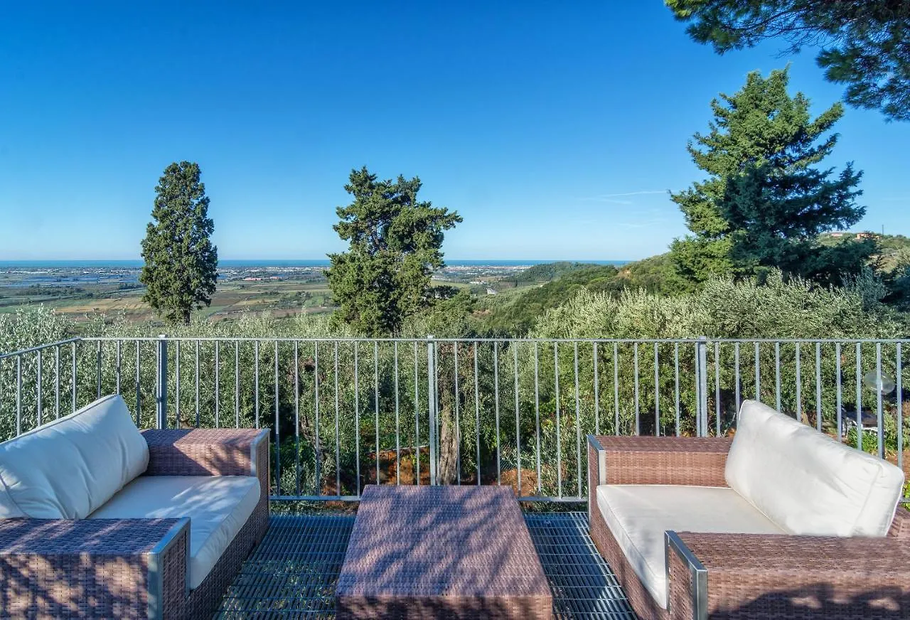 Casale Belvedere L'Ulivo E La Terrazza Apartment Massarosa