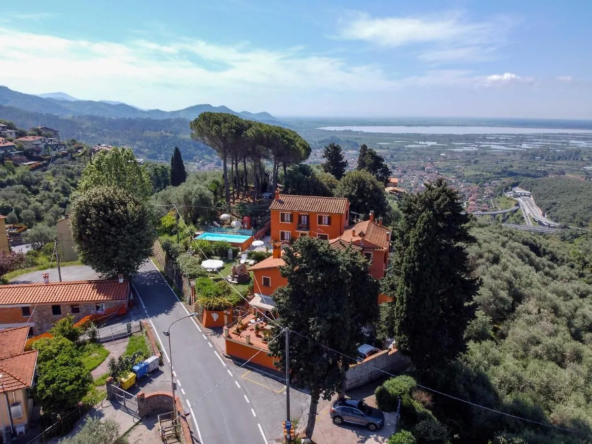 Casale Belvedere L'Ulivo E La Terrazza Massarosa Σπίτι διακοπών